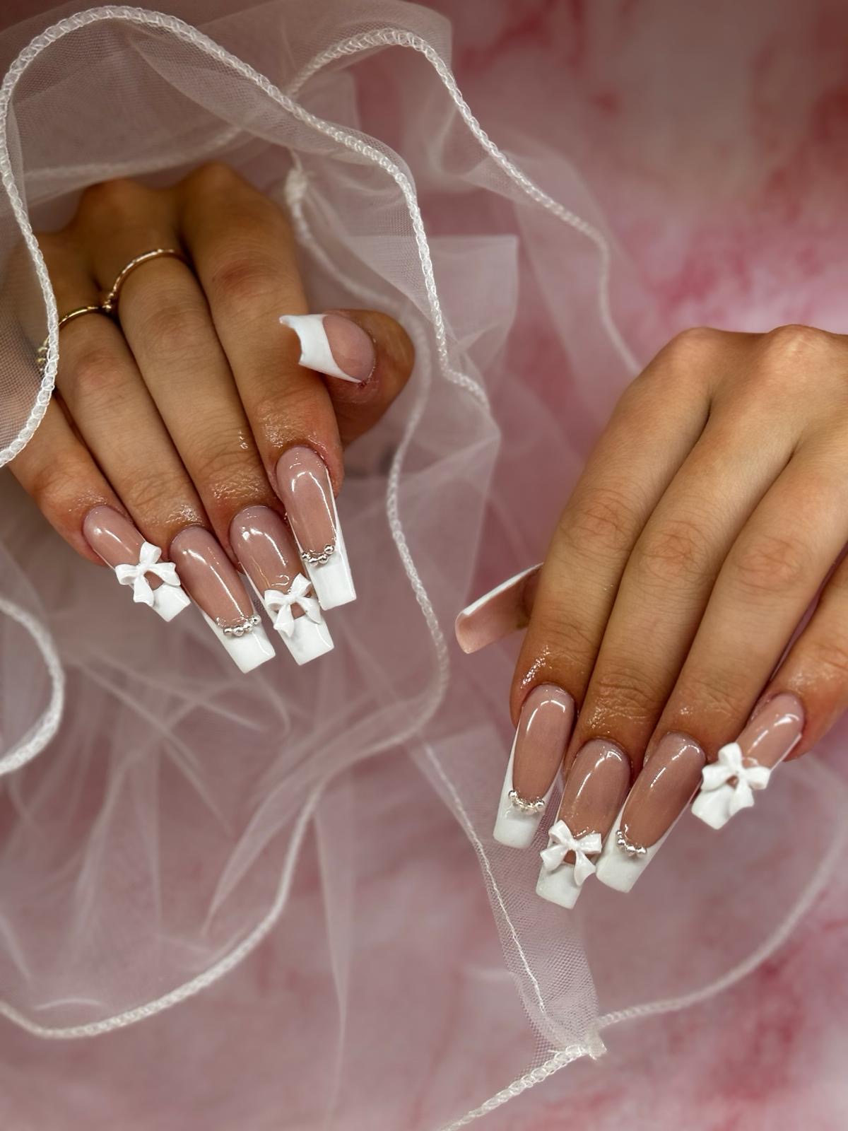 Bow Nails Bridal