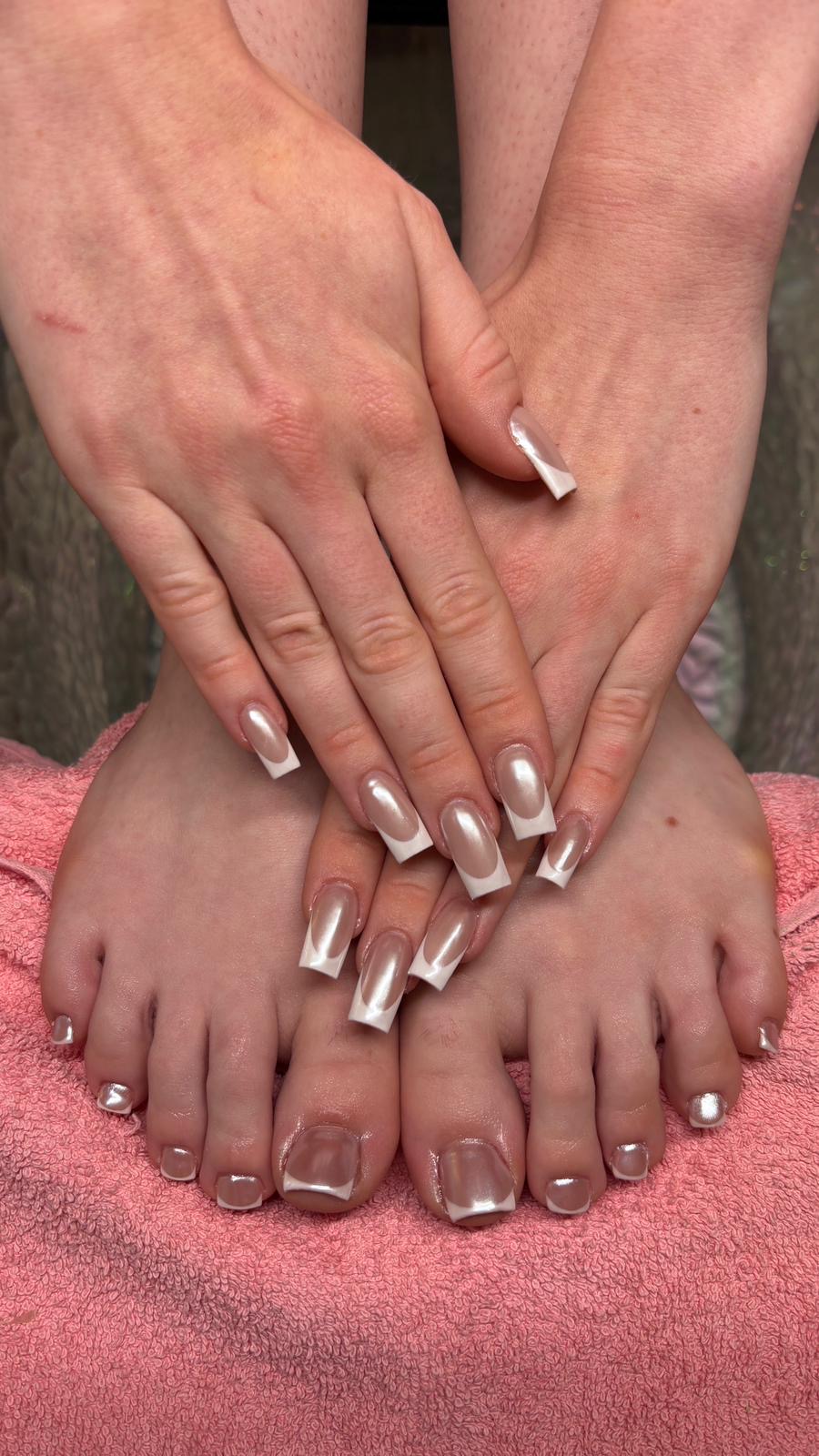 French Mani + Pedi Set ✨